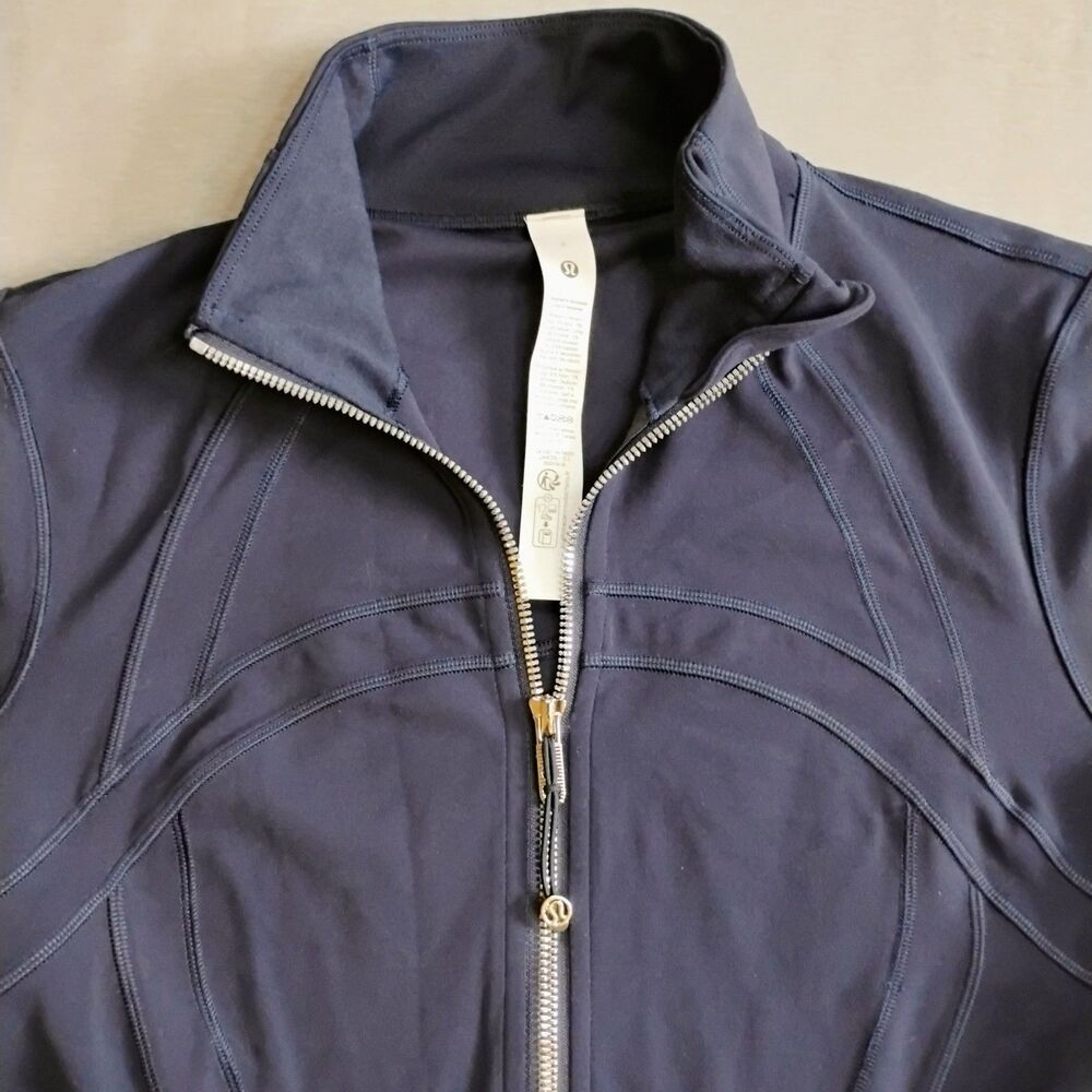 Lululemon Define Jacket Size 8 Navy Blue Full Zip Luon Yoga Running Activewear - Picture 3 of 16